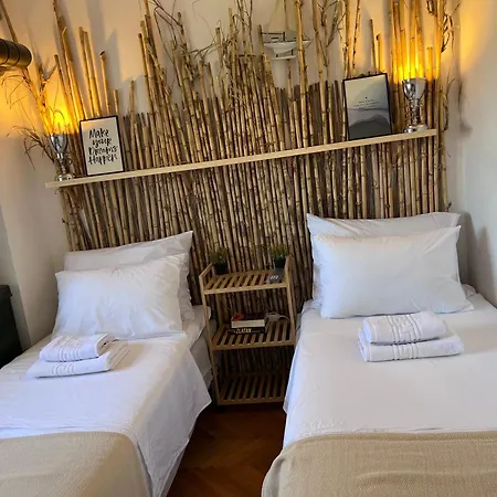 Villa Mandarin *